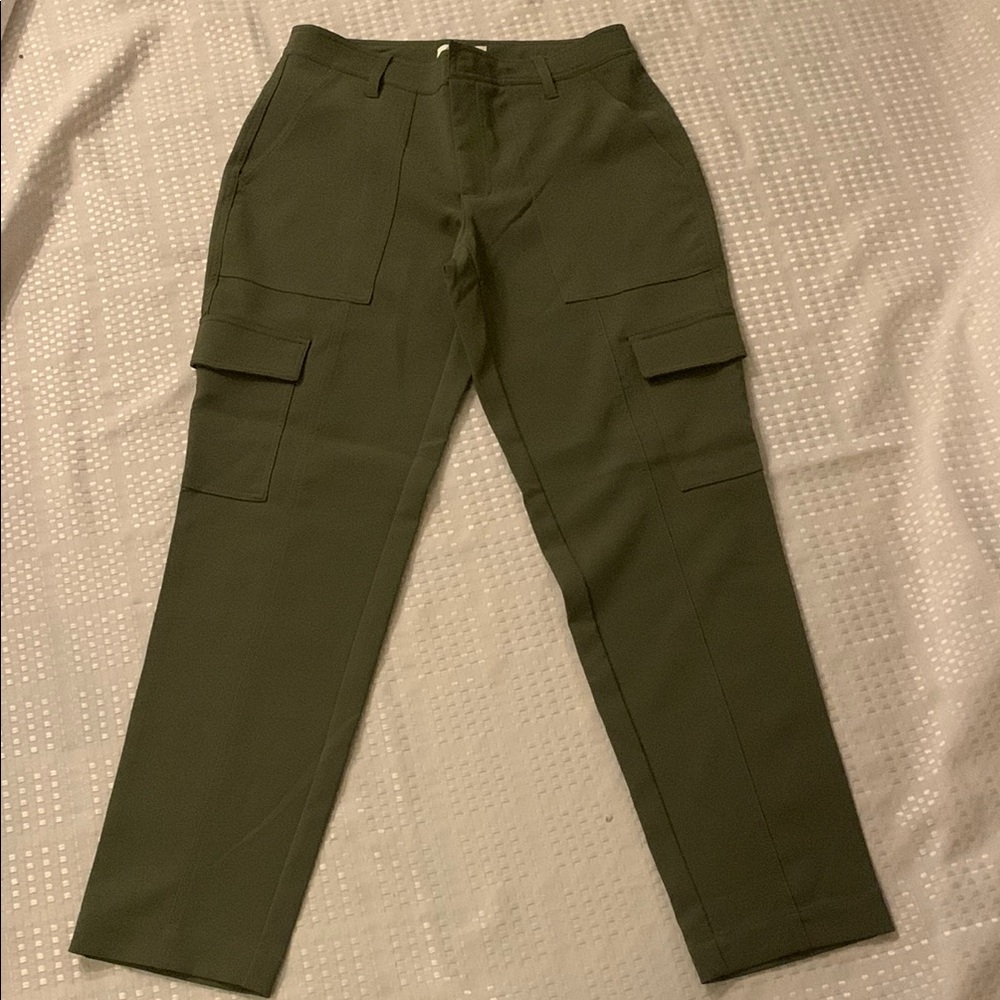 Calvin Klein women’s olive green cargo pants , size 4.